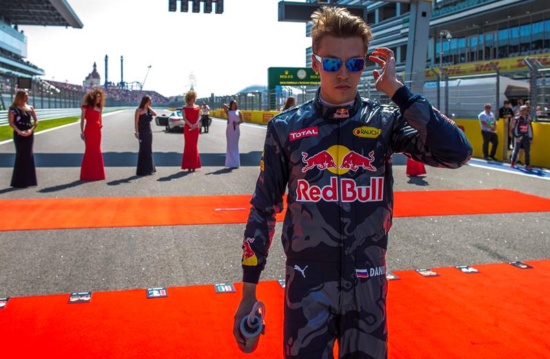 Red Bull confirmó intercambio de pilotos con Toro Rosso para el GP de España