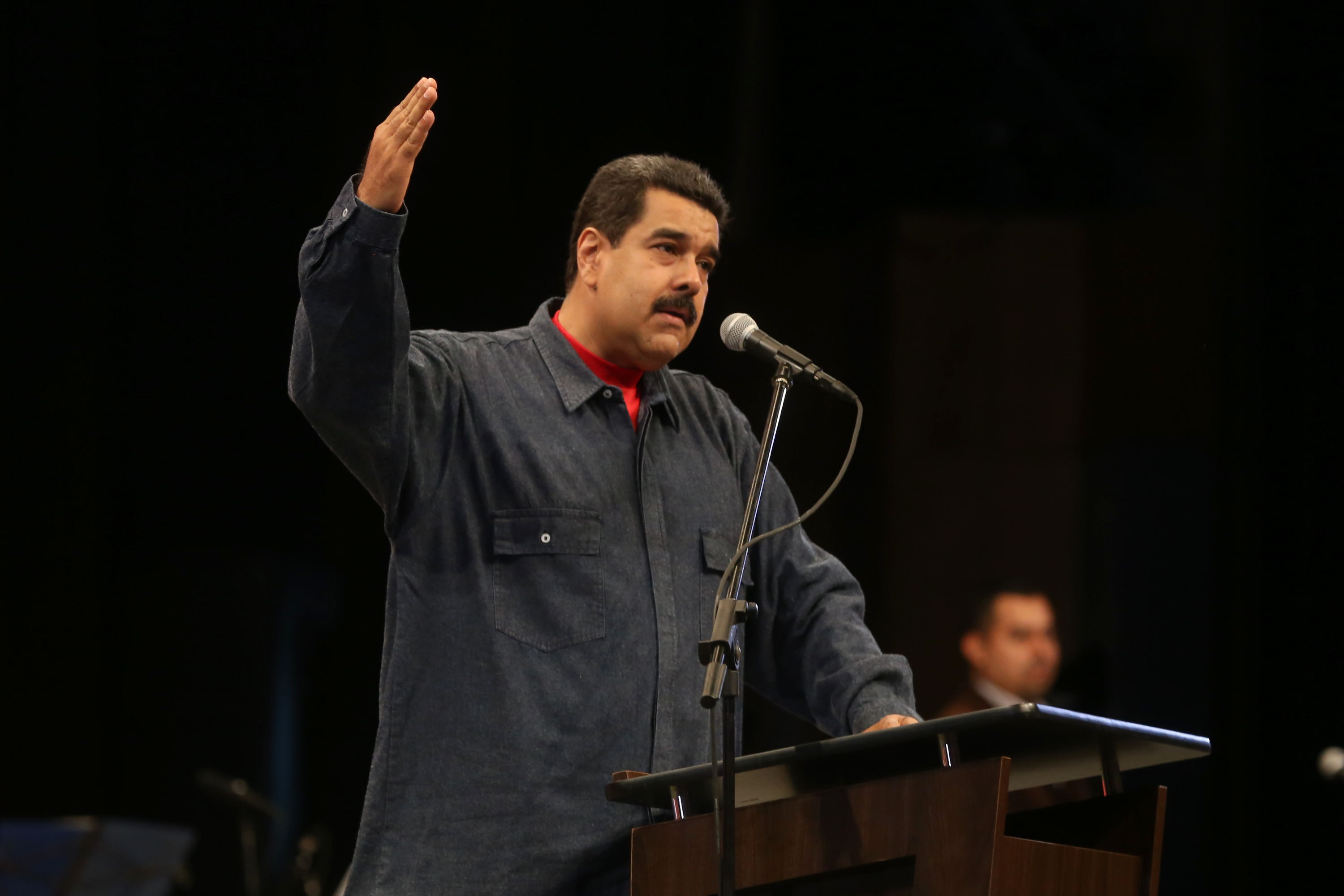 Maduro: Si el CNE convoca al Referéndum, yo seré el primero que dirá amén