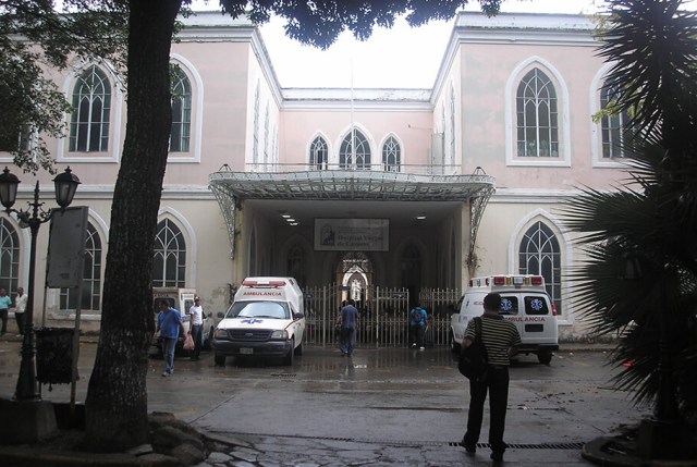 Fachada del Hospital José María Vargas en Caracas