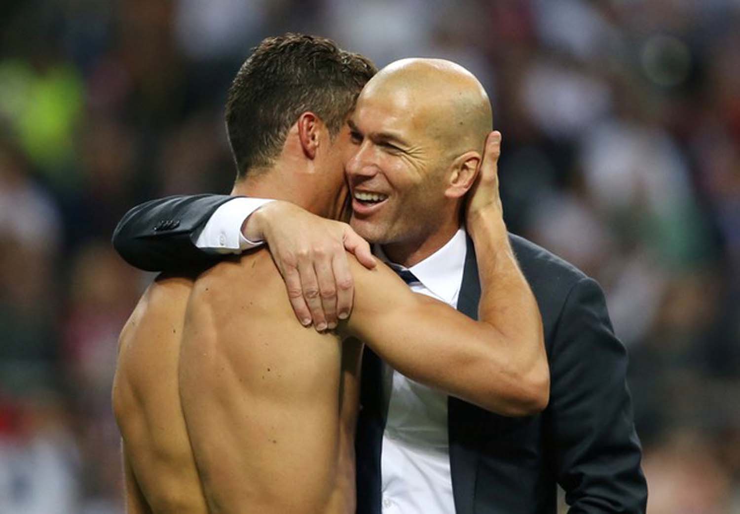 Zidane ya celebra la renovación de Cristiano Ronaldo