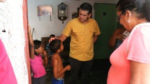 Guzmán: Niños se desmayan en los colegios porque sus padres no consiguen comida