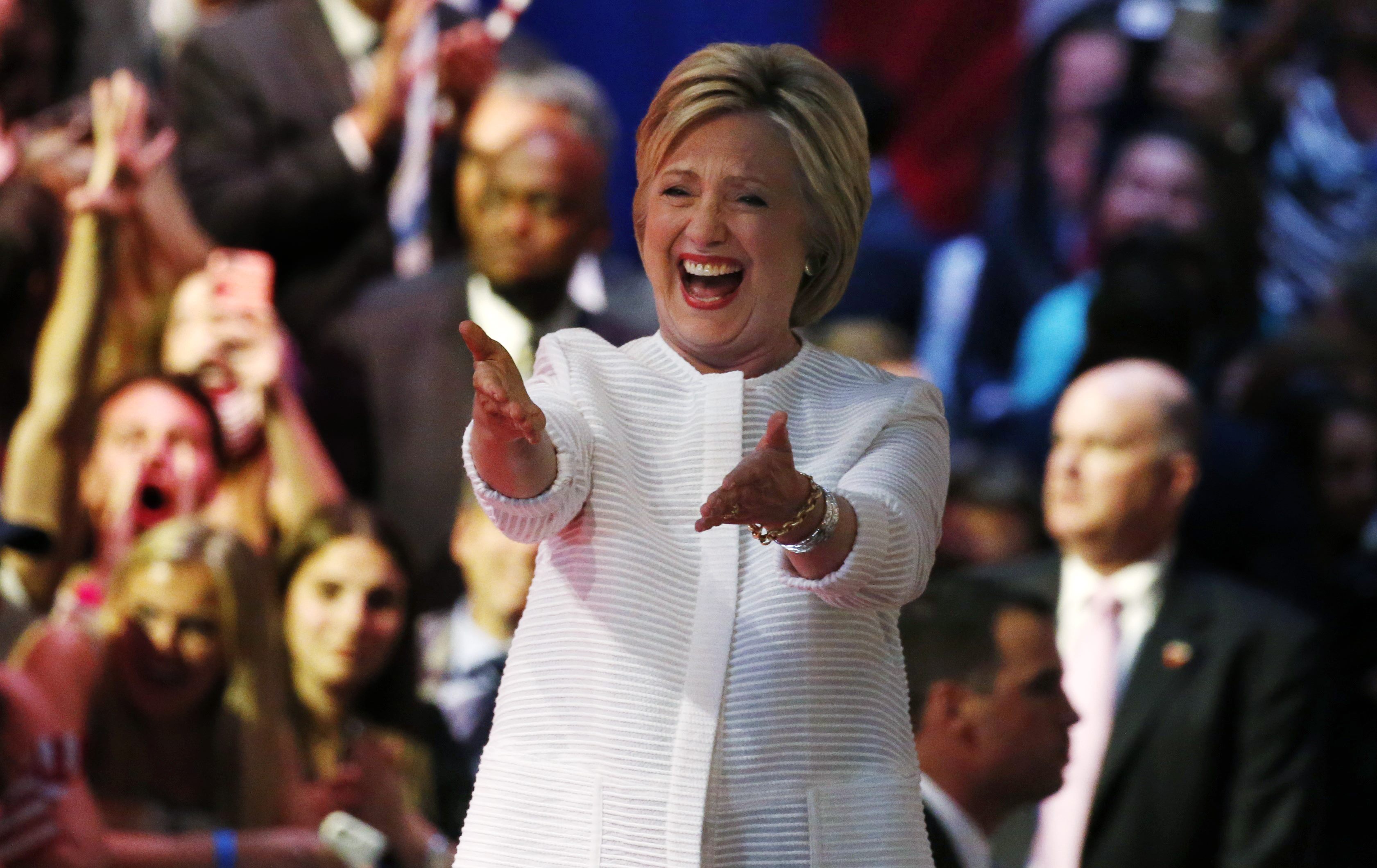 Hillary Clinton hace historia como la primera mujer candidata a la Presidencia de EEUU