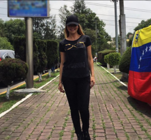 Marjorie De Sousa y Gabriela Vergara se unieron en México para enviar insumos a Venezuela