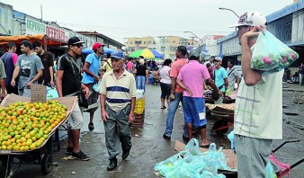 Ventas en mercado de Puerto La Cruz bajaron 70% en cuatro días