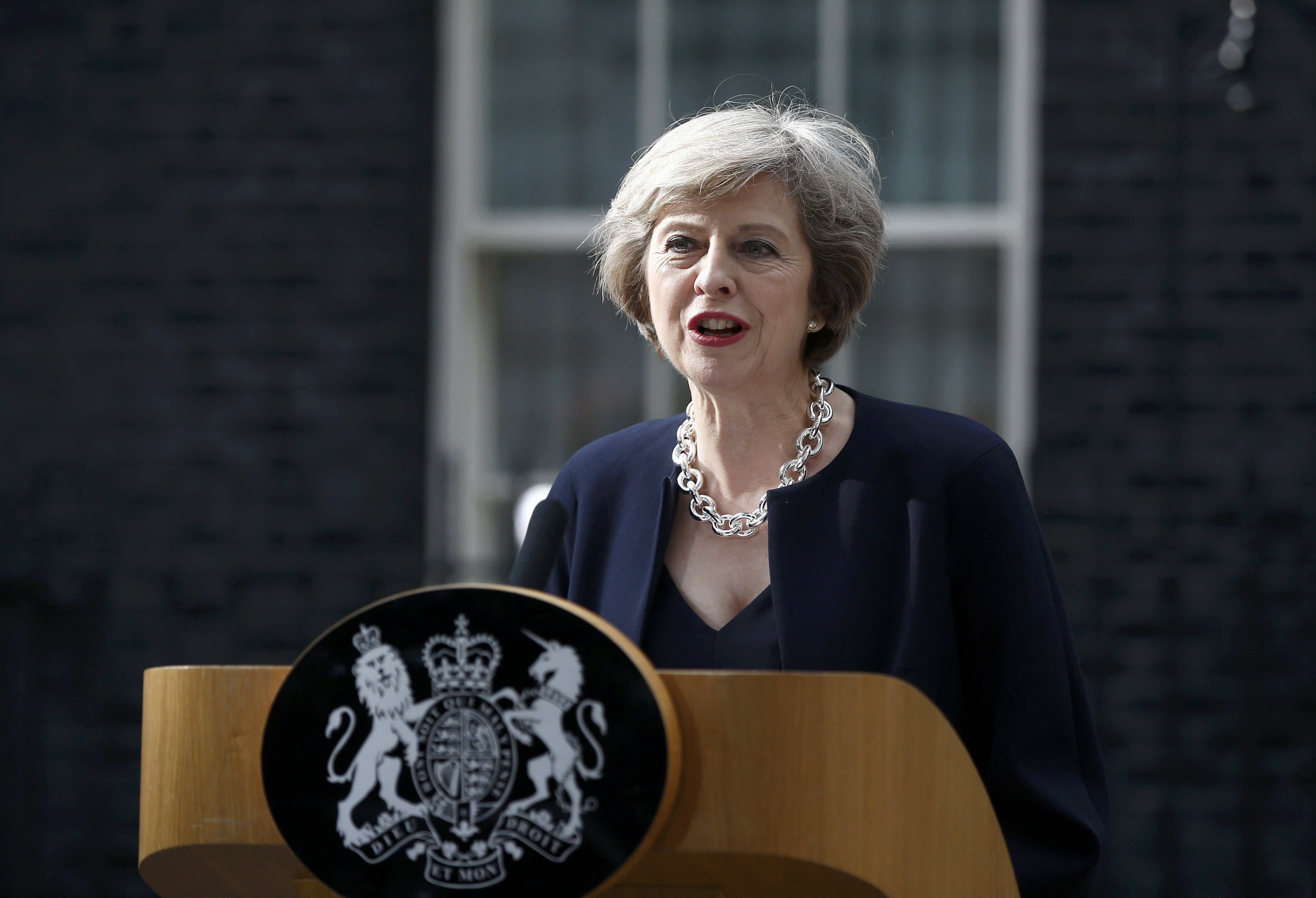 Los cinco retos que enfrenta el gobierno de la primera ministra Theresa May