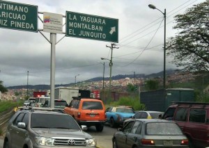 #14Jul: El oeste de Caracas colapsa por protesta de transportistas (Video)