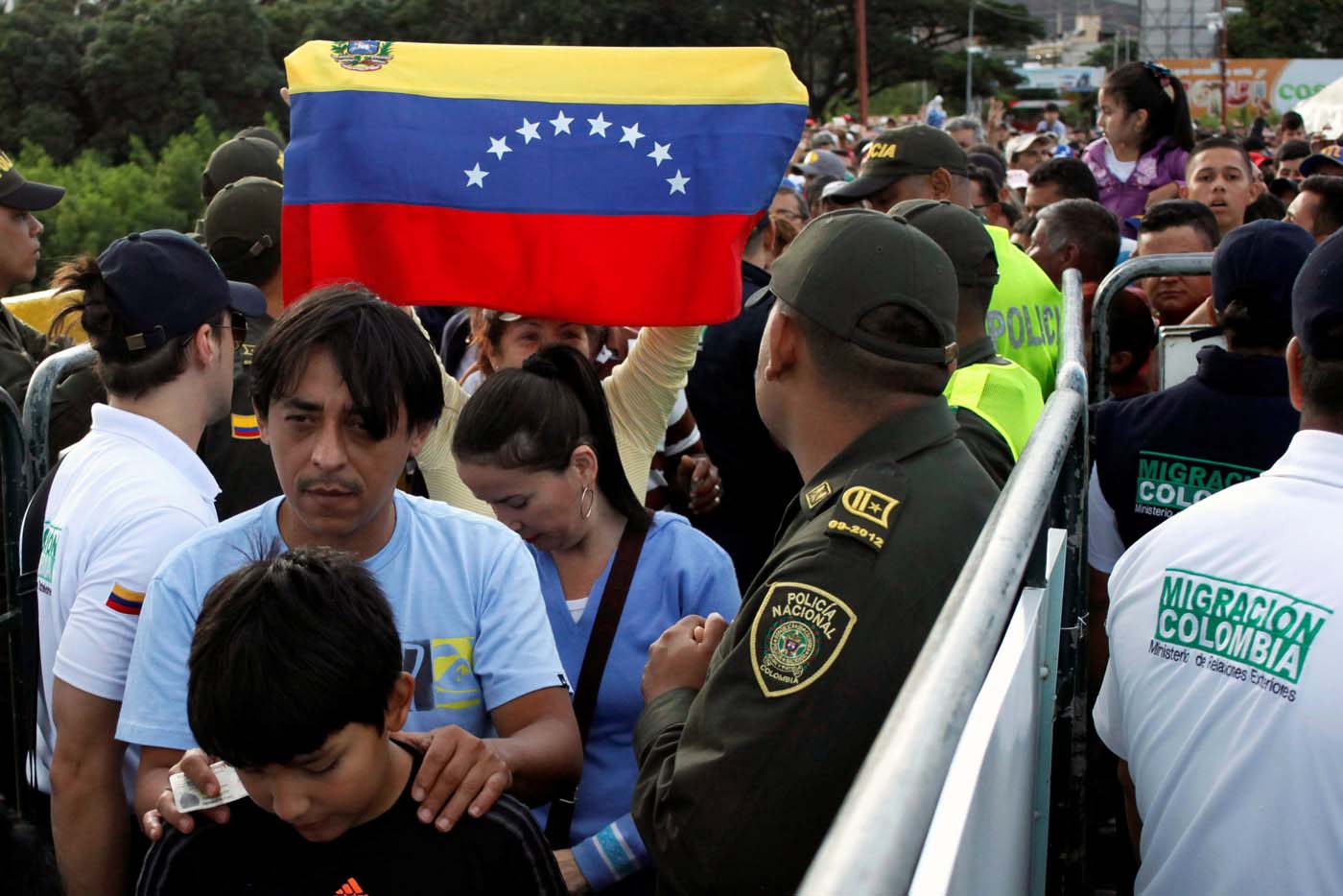 Autoridades de Colombia y Venezuela trabajan para abrir lo más rápido posible la frontera