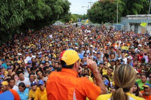 Capriles: Todo el país está de acuerdo con revocar a Maduro