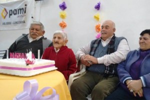 Abuela latinoamericana se convirtió en una de las más longevas del mundo