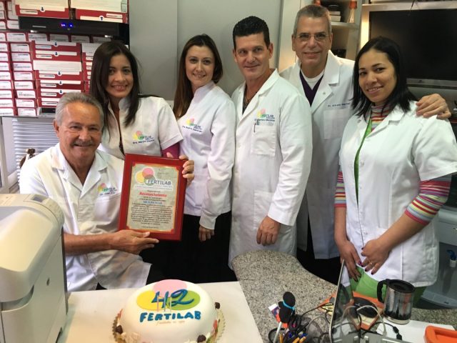 Dr Juan Aller y equipo medico Fertilab