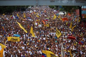 Capriles: La radicalización del gobierno es para tratar de opacar la fuerza del cambio
