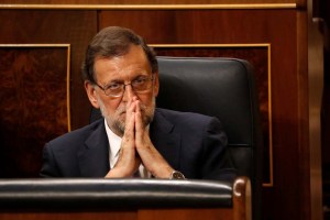 Rajoy pide apoyo al Psoe para gobernar y dice no ver alternativa