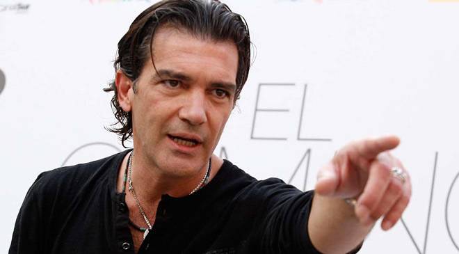 Antonio Banderas predice que Clinton “le va a patear el culo” a Trump