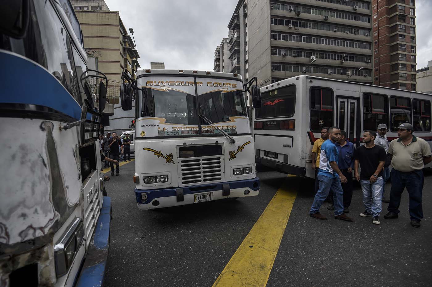 Transportistas aumentarán pasaje mínimo a Bs.300 a partir de abril