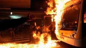 Brasil: queman autobuses y centros de votación en víspera de comicios municipales