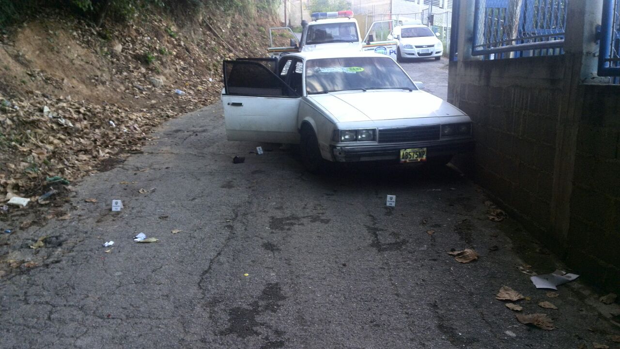 Abatidos dos sujetos por Polisucre en la Petare-Santa Lucía