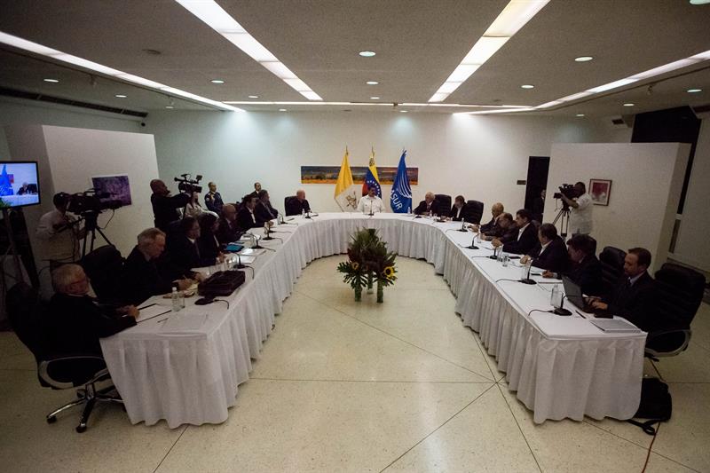 Incertidumbre en Venezuela por diálogo entre Gobierno y oposición
