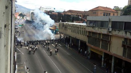 PNB, Politáchira y “Colectivos de paz” arremetieron con todo a la marcha estudiantil de la Ucat (Fotos)