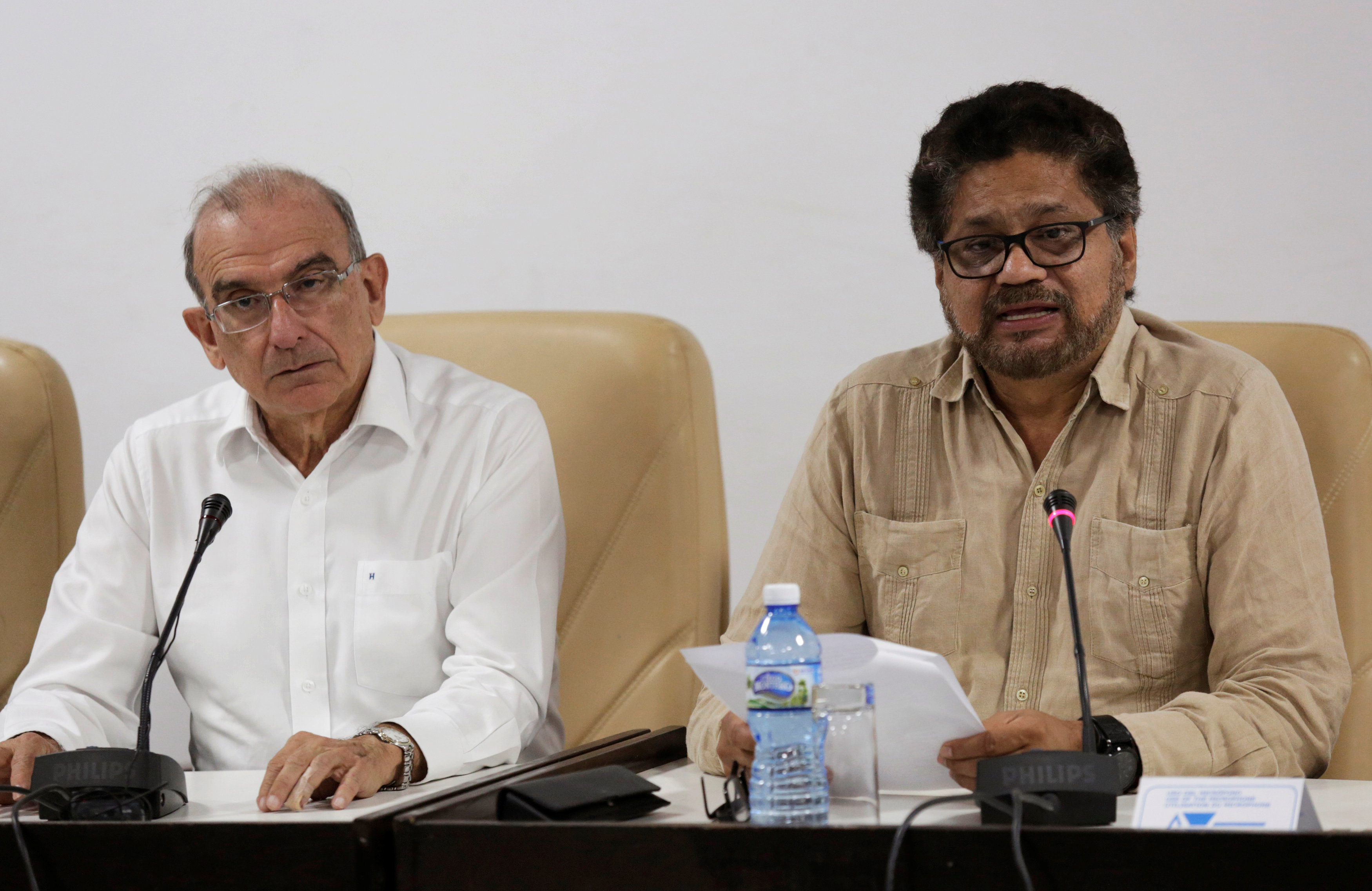 Gobierno colombiano, FARC y países garantes firman el nuevo acuerdo de paz