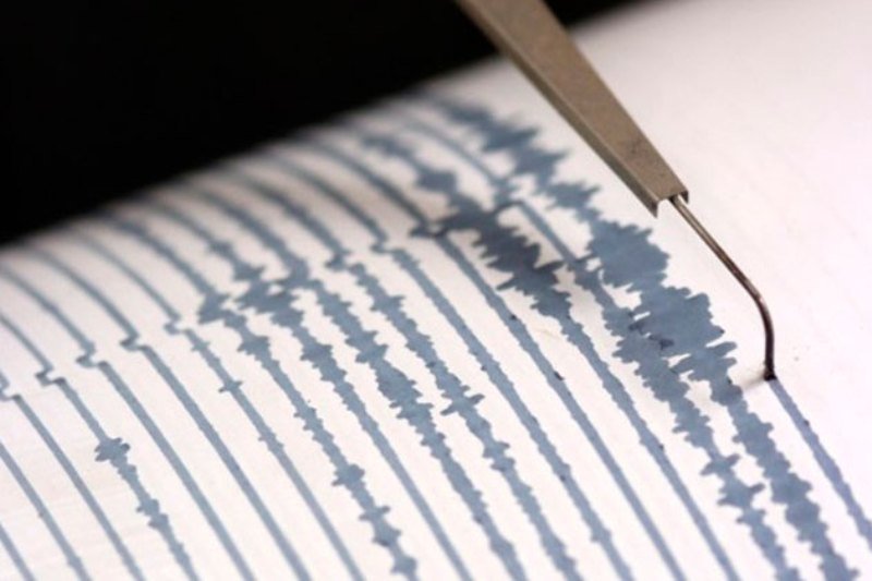 Sismos de magnitud 5.8 sacuden la costa de Ecuador
