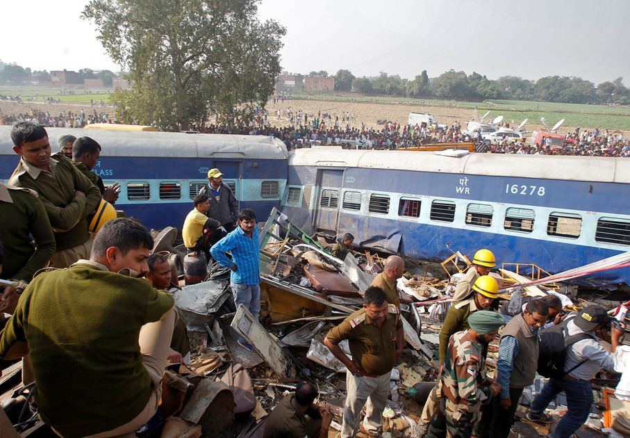 Más de 100 muertos en accidente ferroviario en India