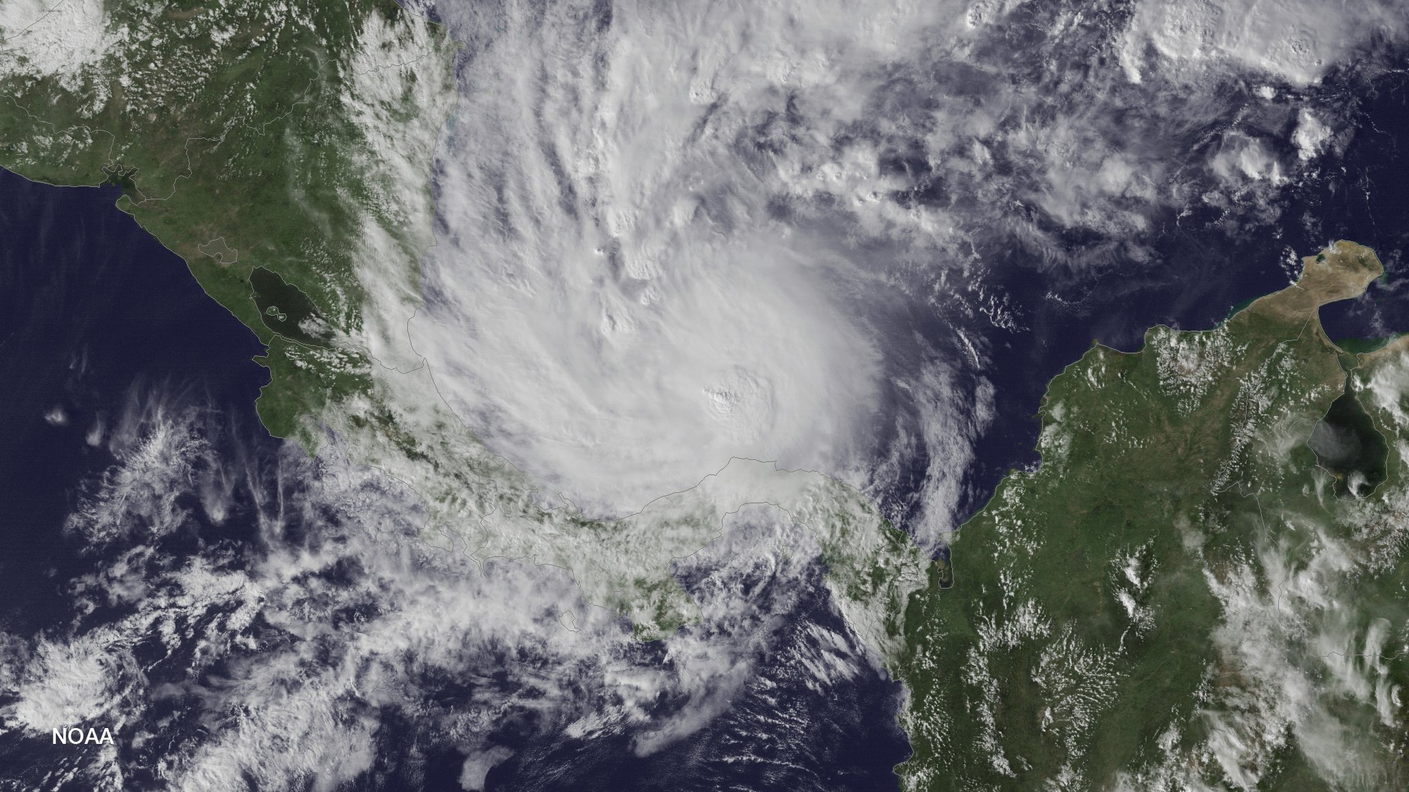 Nicaragua decreta estado de emergencia nacional por huracán, sismo y tsunami