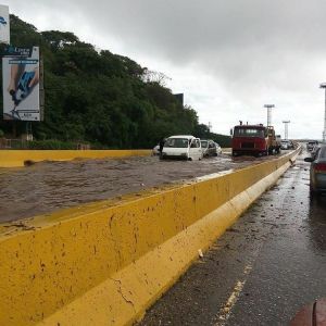 Renny Bonalde: Mala planificación y  falta de mantenimiento causaron inundaciones en Carabobo