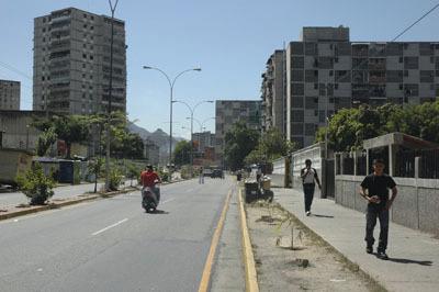 Reportan 21 lesionados en colisión de transporte escolar en Guarenas