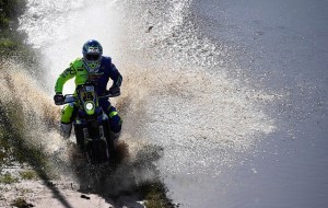Español Juan Pedrero García gana la primera etapa del Dakar 2017 en motos