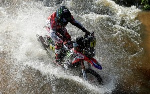 Español Joan Barreda arrasa en la tercera etapa y es nuevo líder del Dakar en motos
