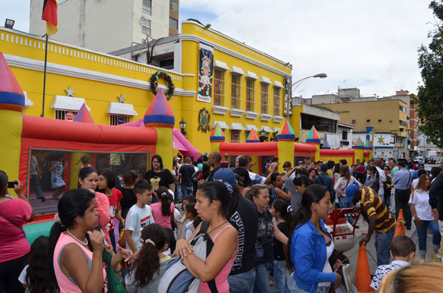 Niños disfrutaron del Día de Reyes en Casa Amarilla de Los Teques