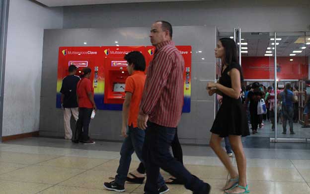 Banca sí trabajará de lunes a miércoles la próxima semana