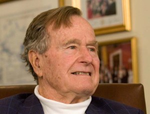George Bush padre sigue en cuidados intensivos con perspectivas positivas