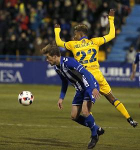 Alavés de Christian Santos ganó 2-0 al Alarcón y tiene un pie en semifinales de Copa del Rey