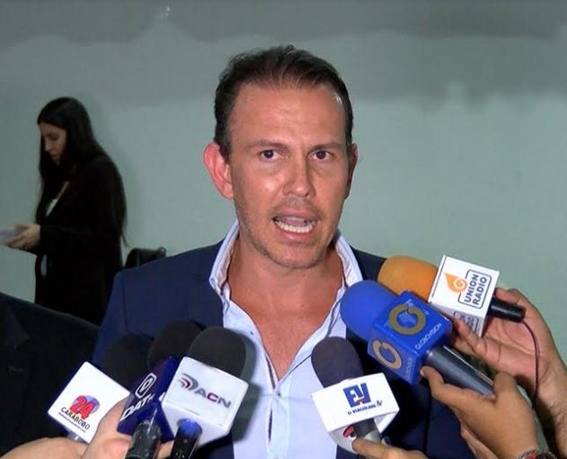 Carlos Lozano: El gobierno se empeña en dejar sin información a los venezolanos