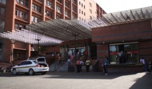 Hasta 300 mil bolívares se necesitan para una cesárea en el hospital Razetti de Barcelona