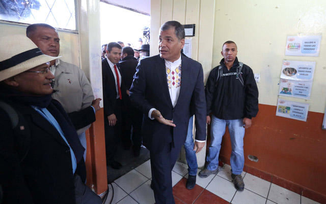 Ecuador's President Rafael Correa arrives at a school-turned-polling station to cast his vote during the presidential election in Quito, Ecuador February 19, 2017. Ecuadorean Presidency/Handout via Reuters ATTENTION EDITORS - THIS IMAGE WAS PROVIDED BY A THIRD PARTY. EDITORIAL USE ONLY.