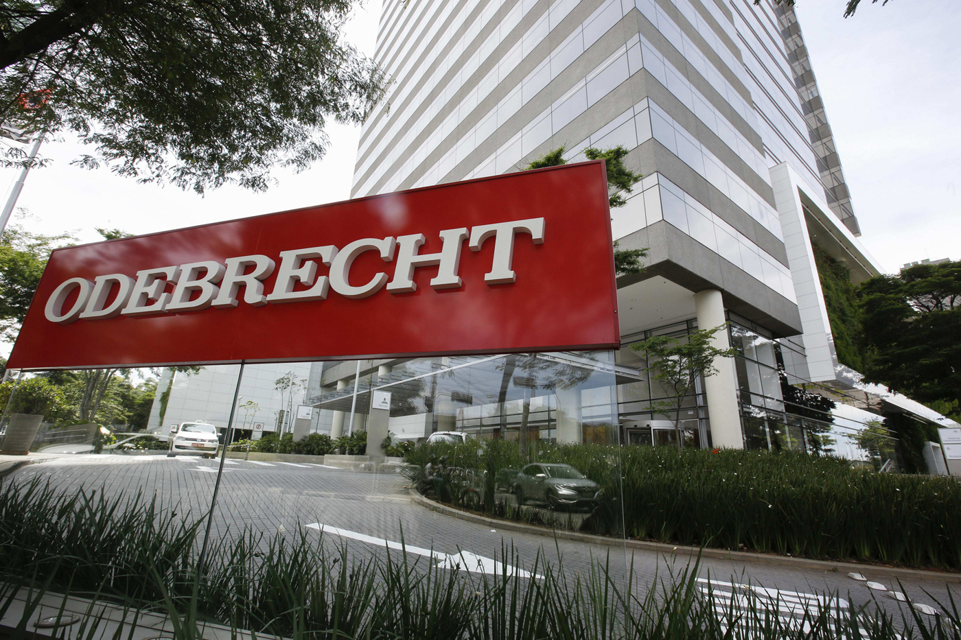 Documentos revelan 45 pagos ilegales de Odebrecht en Perú por más de 10 millones de dólares