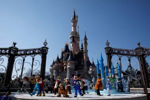 Disneyland no abrirá en California hasta 2021