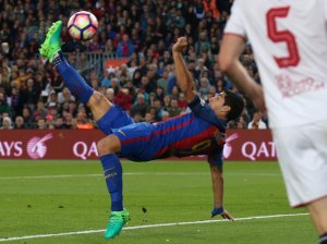 El Barcelona se pone líder provisional liguero tras golear al Sevilla