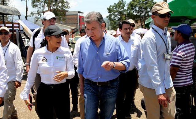 Presidente de Colombia, Juan Manuel Santos visita Mocoa, zona afectadapor la avalancha. Foto: EFE