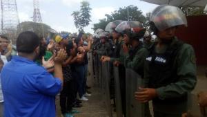 Guayaneses mantienen protestas contra dictadura de Maduro