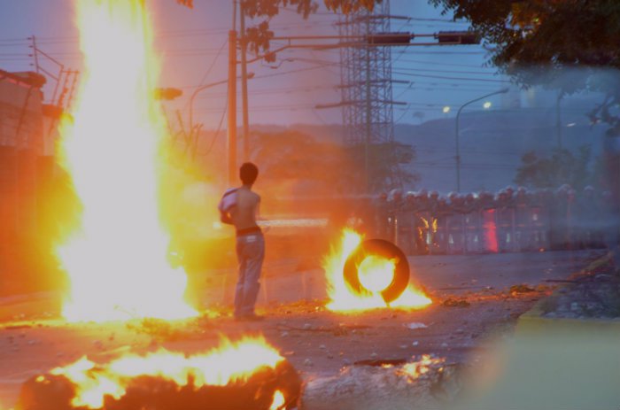 Cabudare se mantiene en resistencia pese a la represión (fotos)