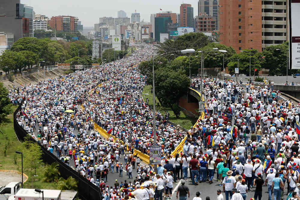 Revista Semana: Venezuela, la calle contra el dictador
