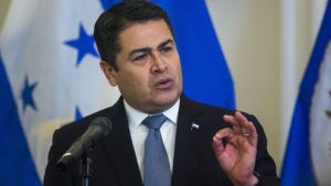 Honduras dice estar dispuesta a ayudar en resolución de crisis en Venezuela