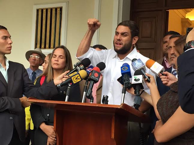 Juan Requesens: Ni con toda la represión nos van a sacar de las calles