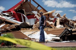 Tormentas y tornados dejan al menos 14 muertos en Estados Unidos (fotos)