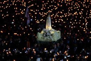 Fátima espera miles de visitantes un año después del histórico viaje del Papa