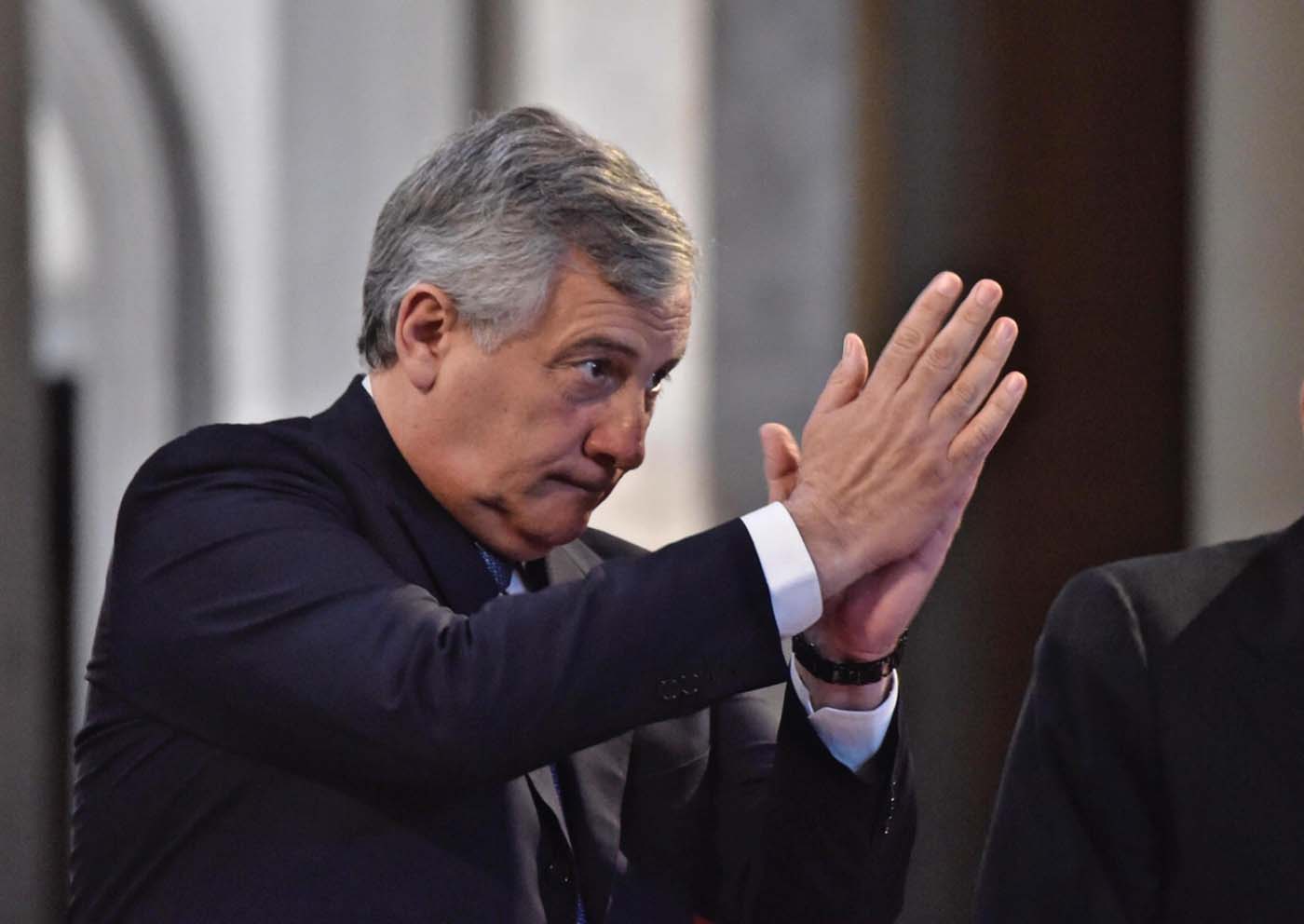 Tajani pide a Comisión Europea una estrategia para desplazados por crisis de Venezuela