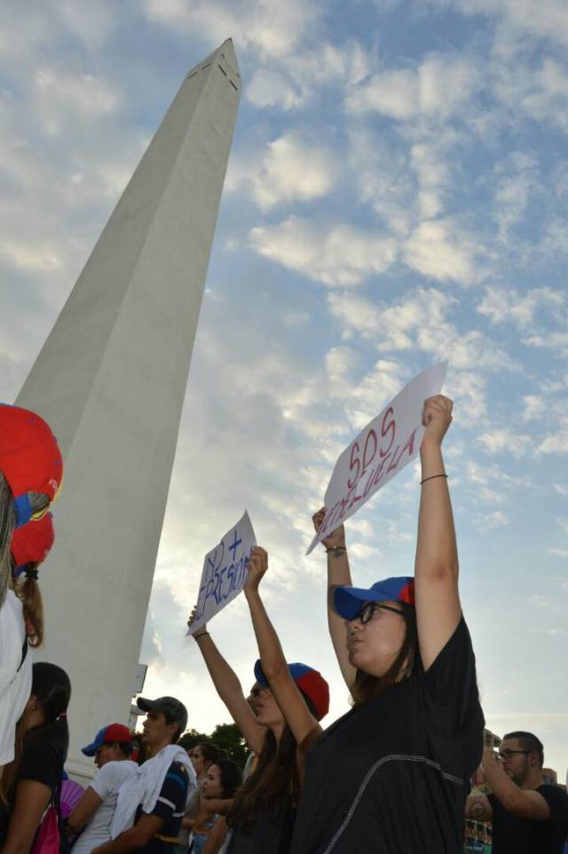 CONCENTRACION ILUMINEMOS A VZLA  (6)